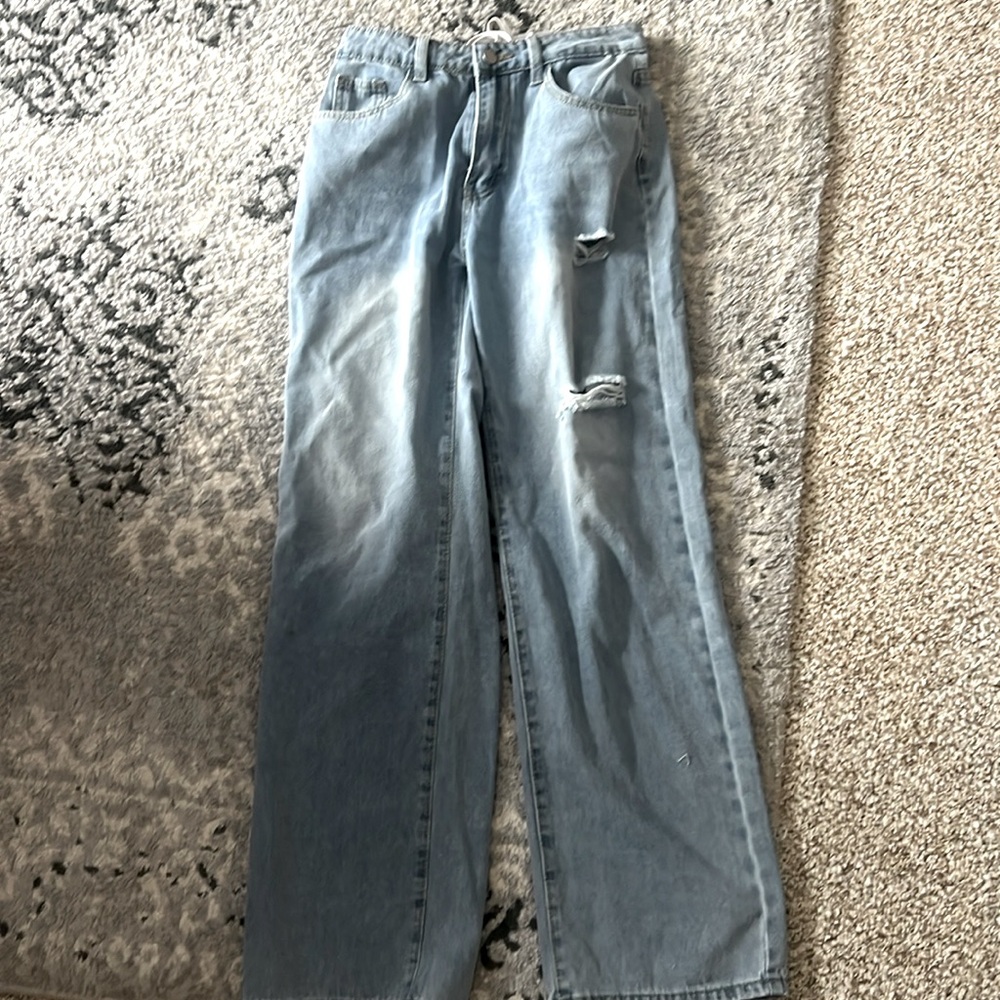 low waisted jeans